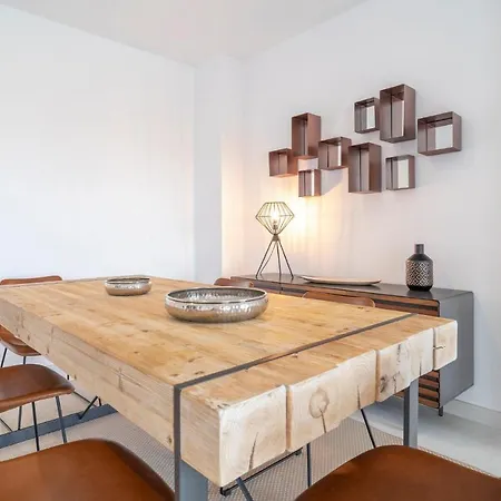 Stunning In With 2 Bedrooms, Wifi And Outdoor Swimming Pool דירה אסטפונה